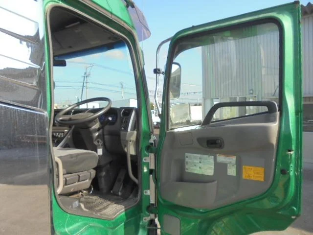UD Trucks QUON 15