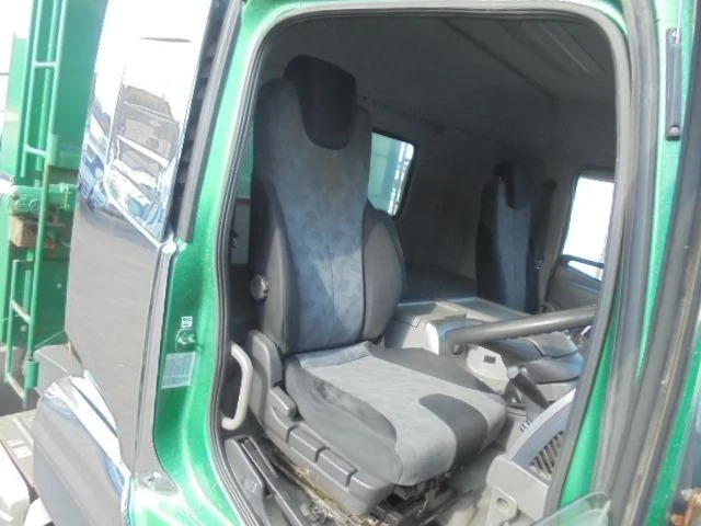 UD Trucks QUON 17
