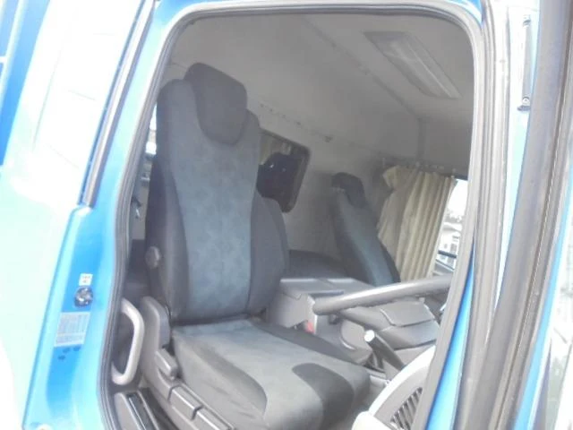 UD Trucks QUON 15