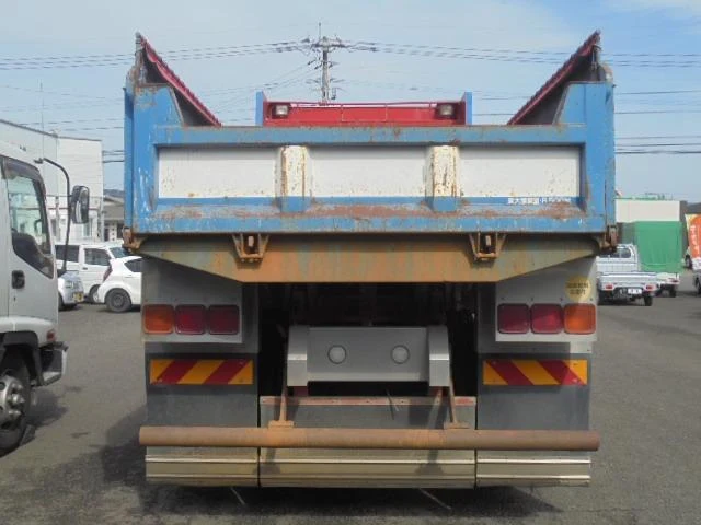 UD Trucks QUON 41