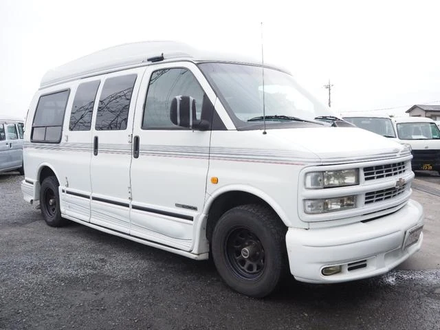 GMC SAVANA 9