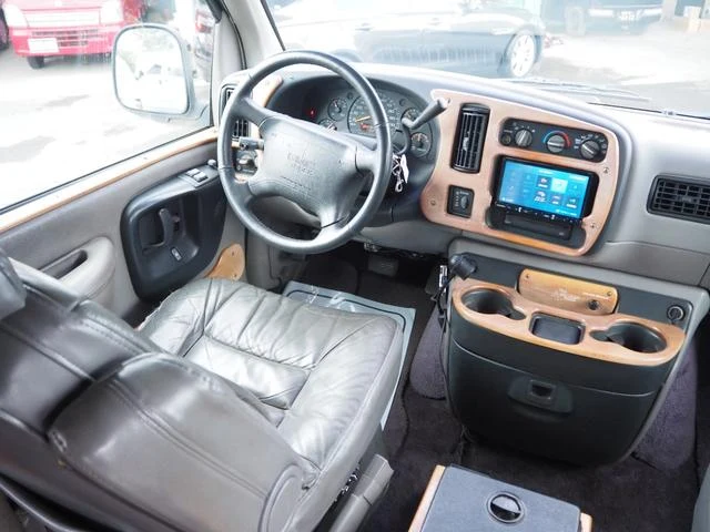 GMC SAVANA 14