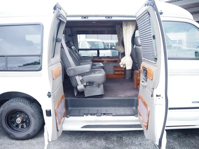 GMC SAVANA 28