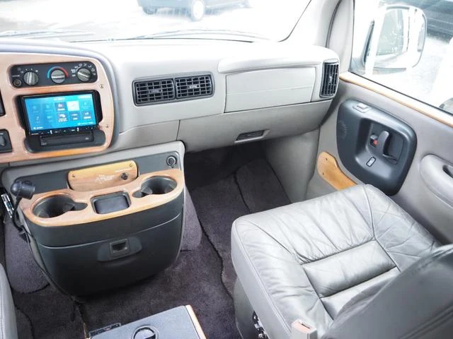 GMC SAVANA 16