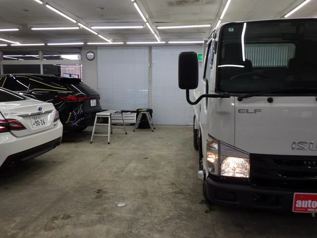 Isuzu ELF 36