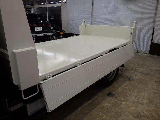 Isuzu ELF 19