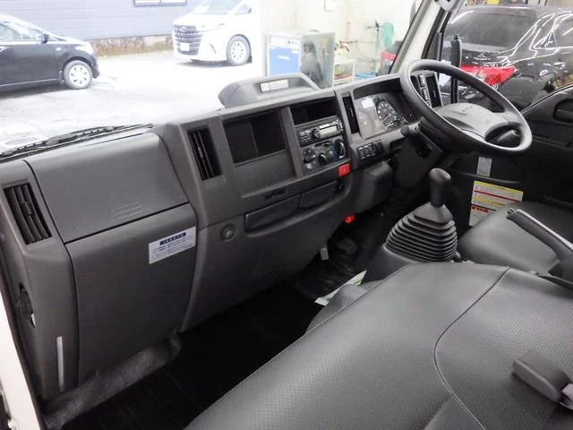 Isuzu ELF 10