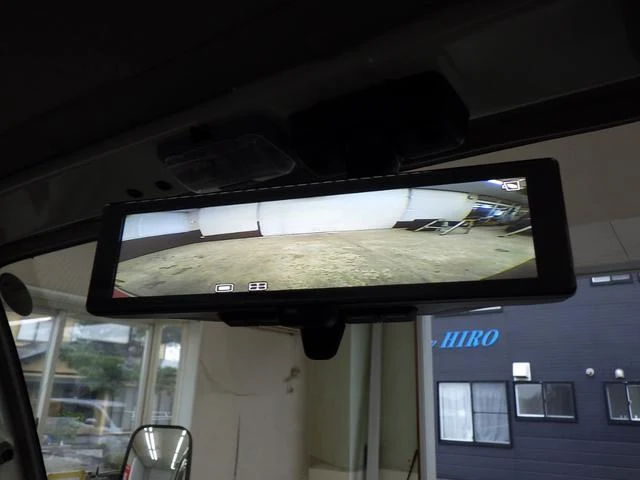 Isuzu ELF 32