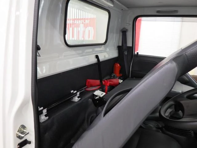 Isuzu ELF 14
