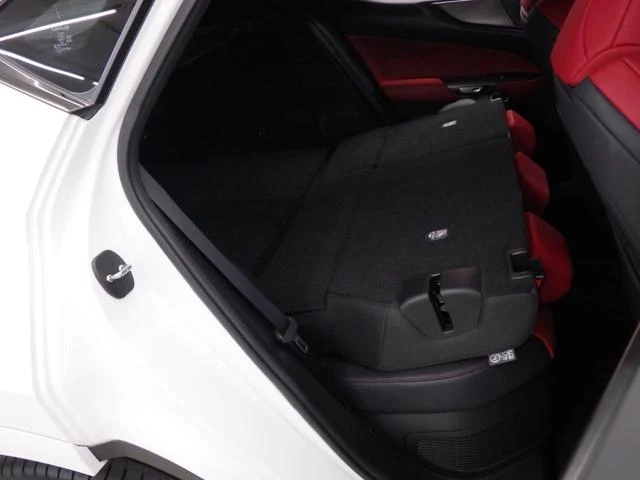 Lexus NX 17