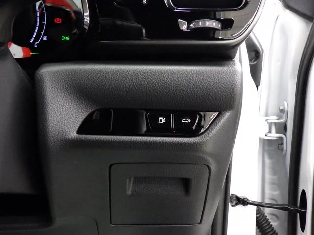 Lexus NX 52