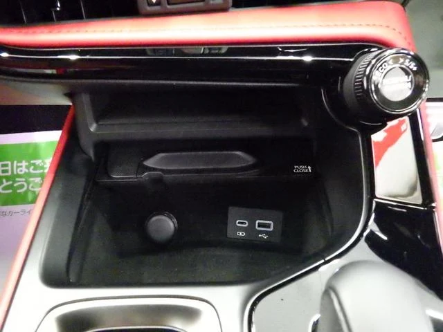 Lexus NX 40