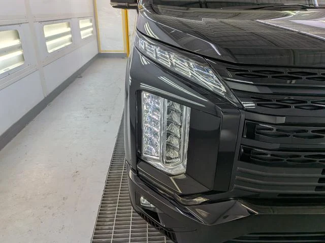 Mitsubishi DELICA 27