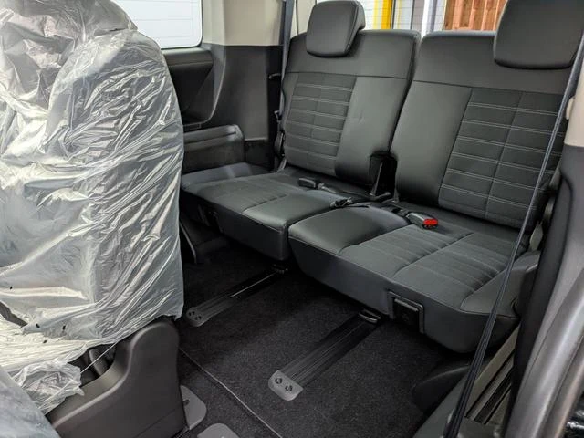 Mitsubishi DELICA 26