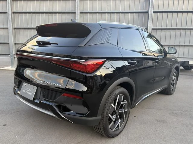 BYD ATTO 3 2