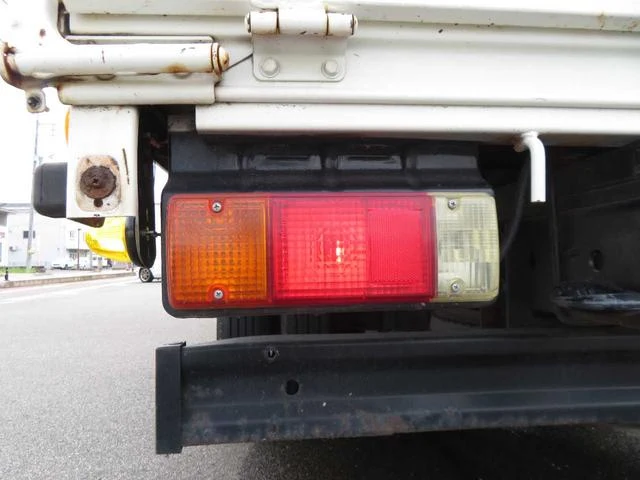 Hino DUTRO 13