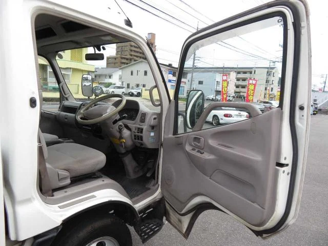 Hino DUTRO 40