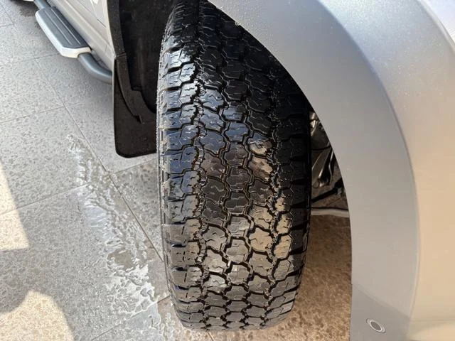 Land Rover DEFENDER 110 63