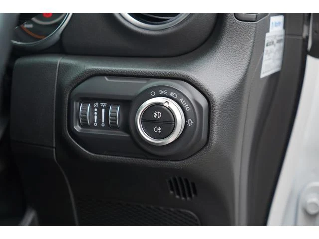 Chrysler JEEP 23