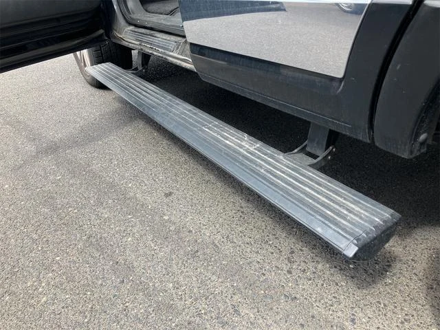 Lincoln NAVIGATOR 33