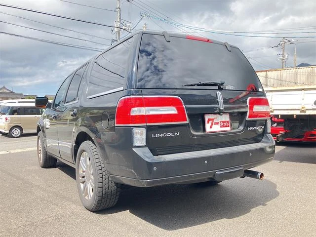 Lincoln NAVIGATOR 10