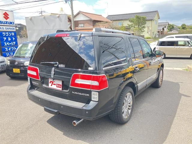 Lincoln NAVIGATOR 8