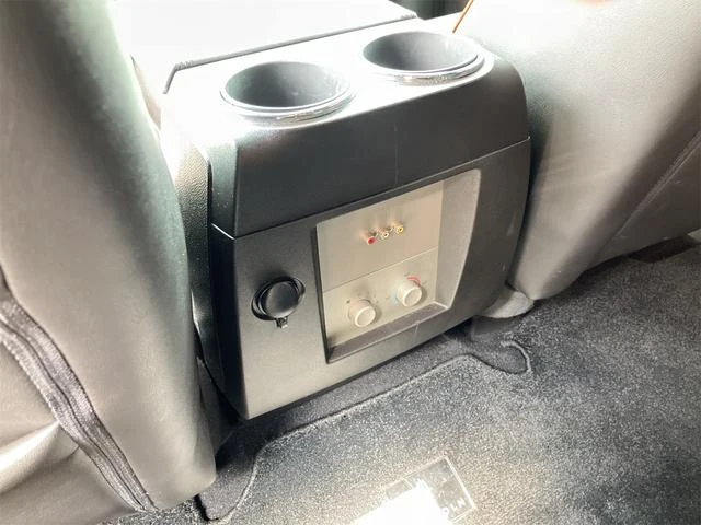 Lincoln NAVIGATOR 67