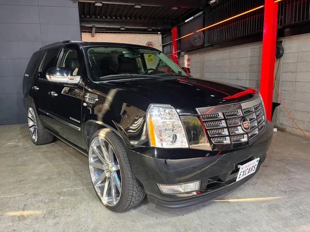 Cadillac ESCALADE 43