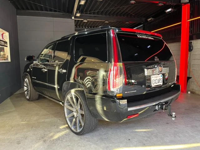 Cadillac ESCALADE 3