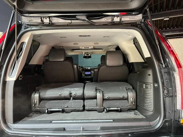 Cadillac ESCALADE 24