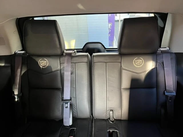 Cadillac ESCALADE 22