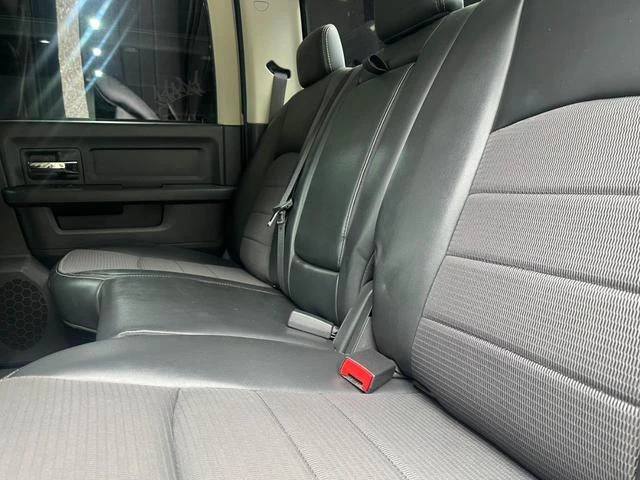 Dodge RAM 20