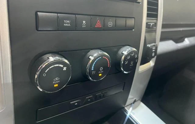 Dodge RAM 35