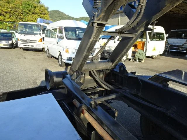 Nissan Diesel CONDOR 18