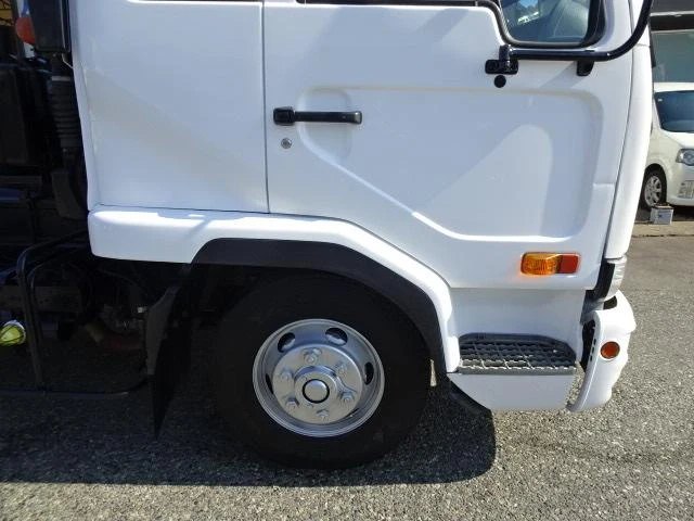 Nissan Diesel CONDOR 24