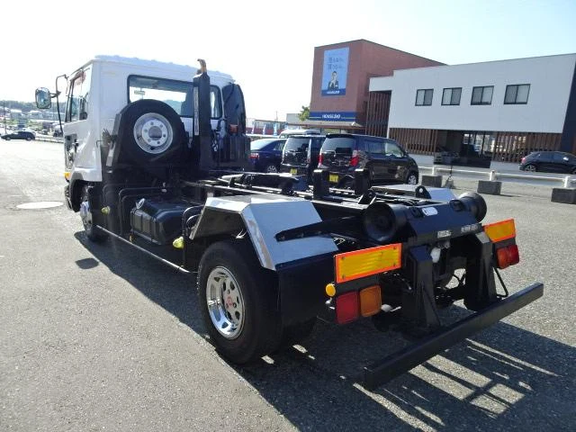 Nissan Diesel CONDOR 4