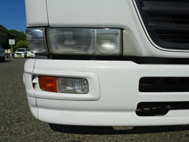 Nissan Diesel CONDOR 31