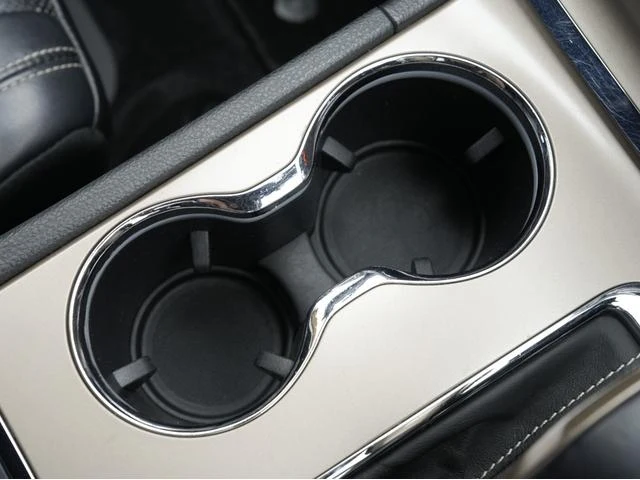 Chrysler JEEP 63