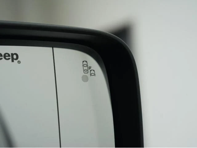 Chrysler JEEP 66