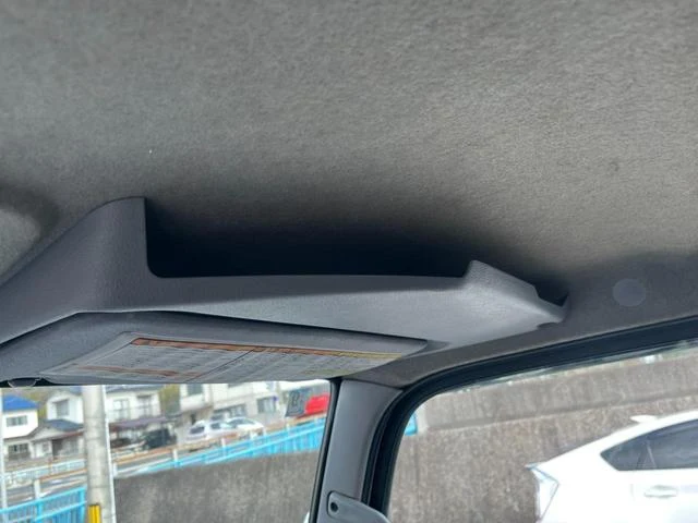 Mitsubishi Fuso CANTER 19