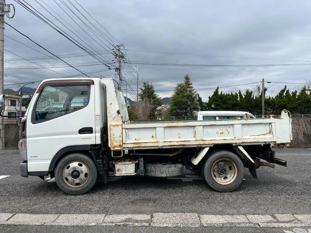 Mitsubishi Fuso CANTER 9
