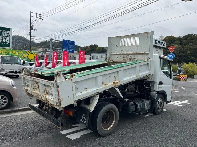 Mitsubishi Fuso CANTER 11