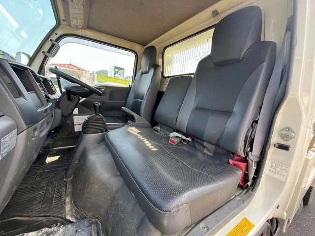 Isuzu ELF 21