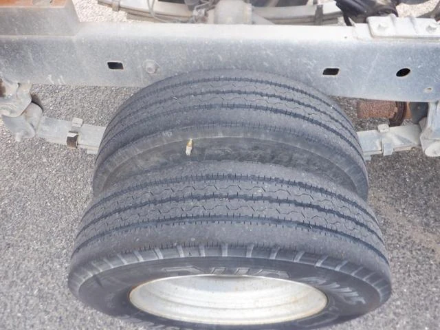Hino DUTRO 25