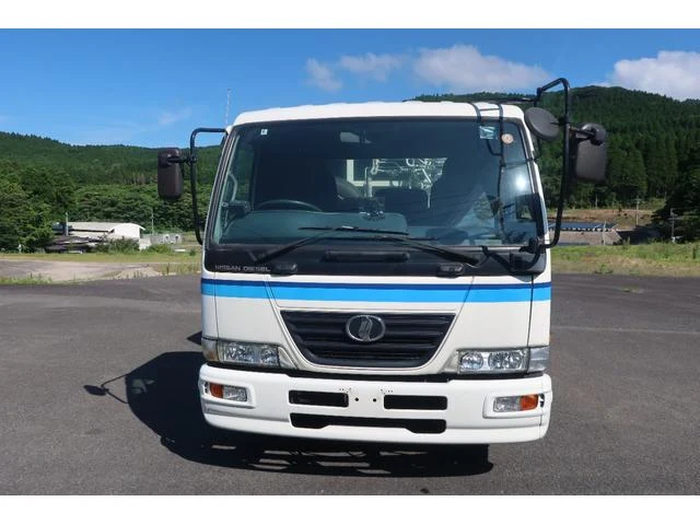 Nissan Diesel CONDOR 11