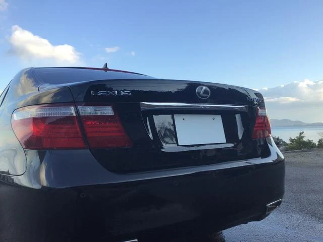 AMERICA LEXUS LS600h 36