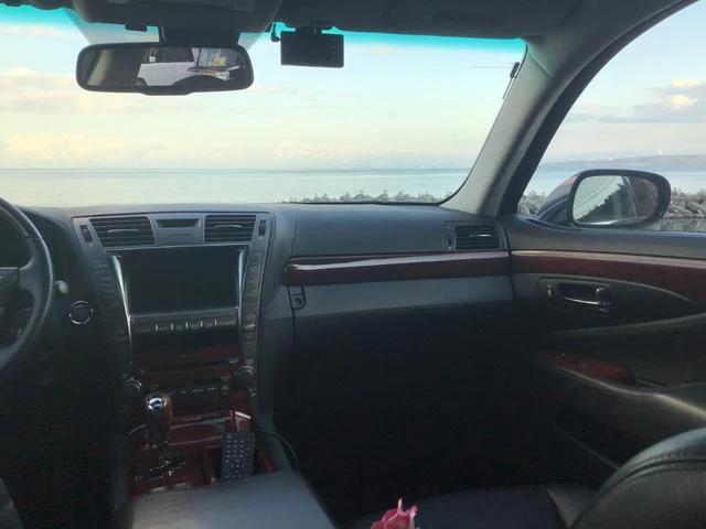 AMERICA LEXUS LS600h 50