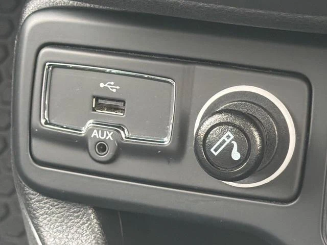 Chrysler JEEP 23