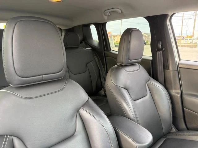 Chrysler JEEP 11