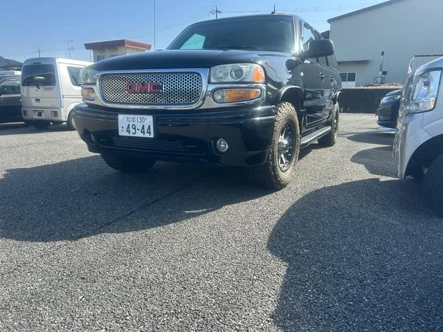 GMC YUKON 2